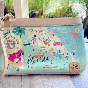 NWT Spartina Florida zip clutch